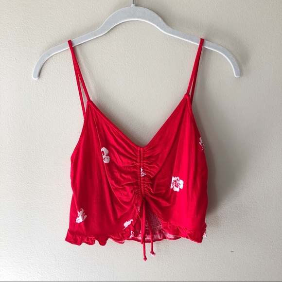 PacSun Tops - Pacsun • red floral crop top